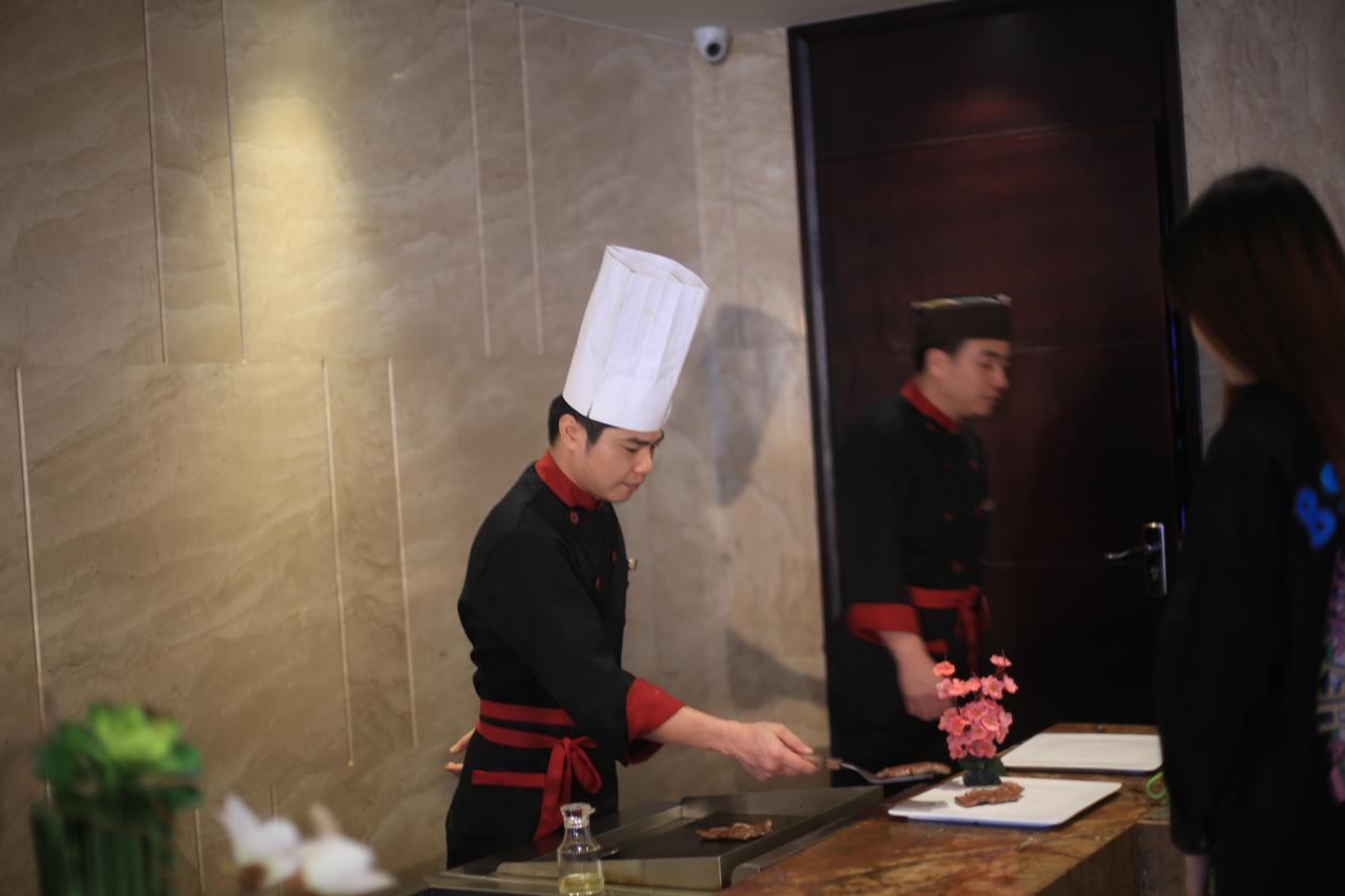 Relax Season Hotel Dongmen Shenzhen Exterior photo